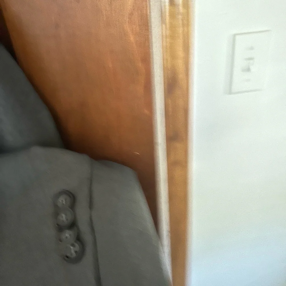 Hickey Freeman Vintage “Roberto” Charcoal Blazer- 100% Worsted Wool
